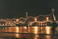 Lights on bridges in Toulouse