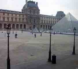 exterior of louvre